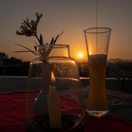 Dera Pichola- A Lake Facing Boutique Hotel Udaipur Exterior photo