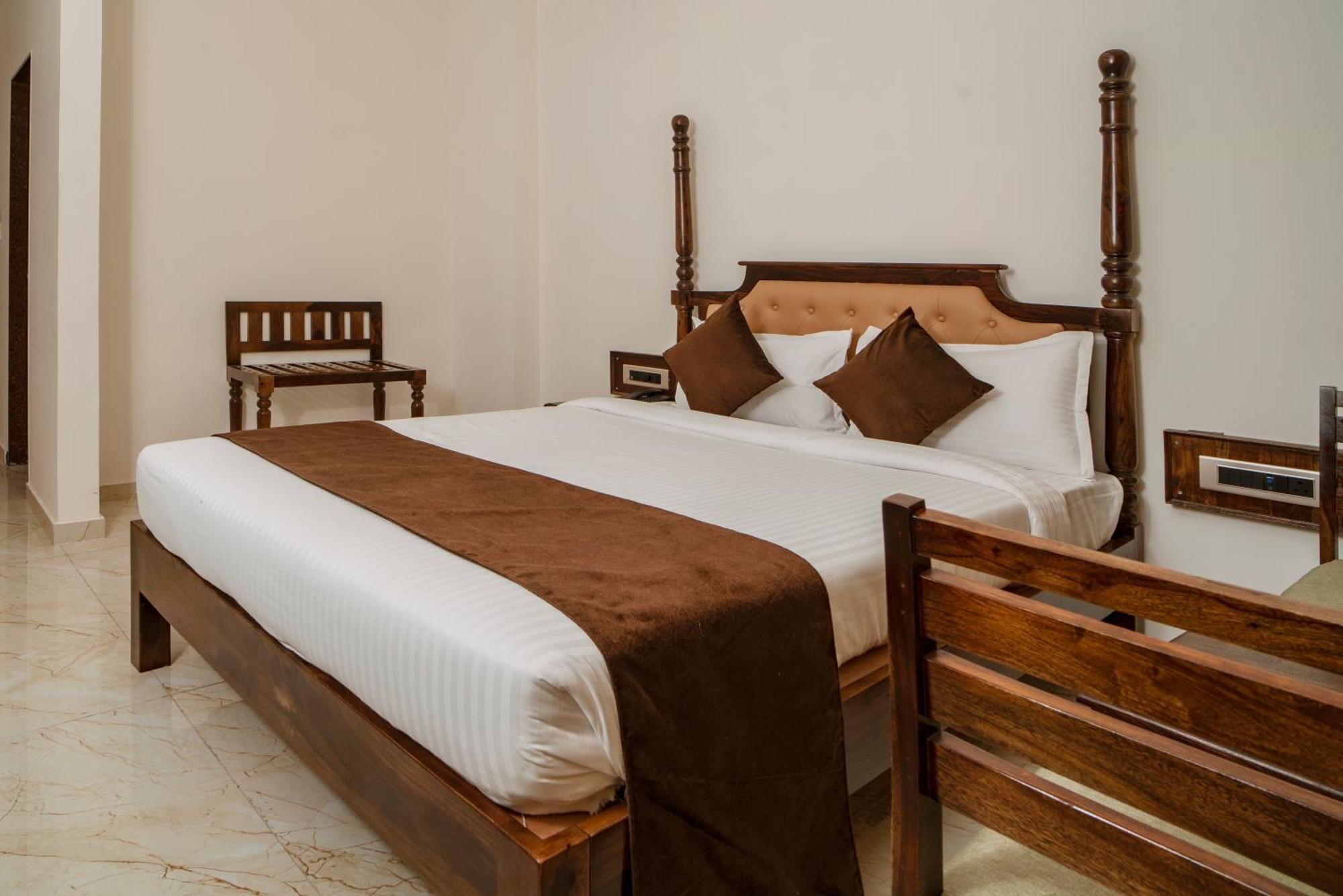 Dera Pichola- A Lake Facing Boutique Hotel Udaipur Exterior photo